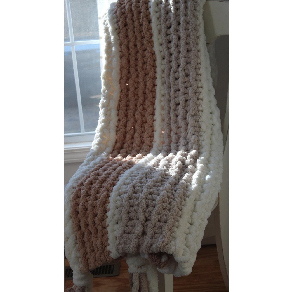 Handmade Chunky Chenille Knit Blanket‎ 48 X 60  reversible with tassles